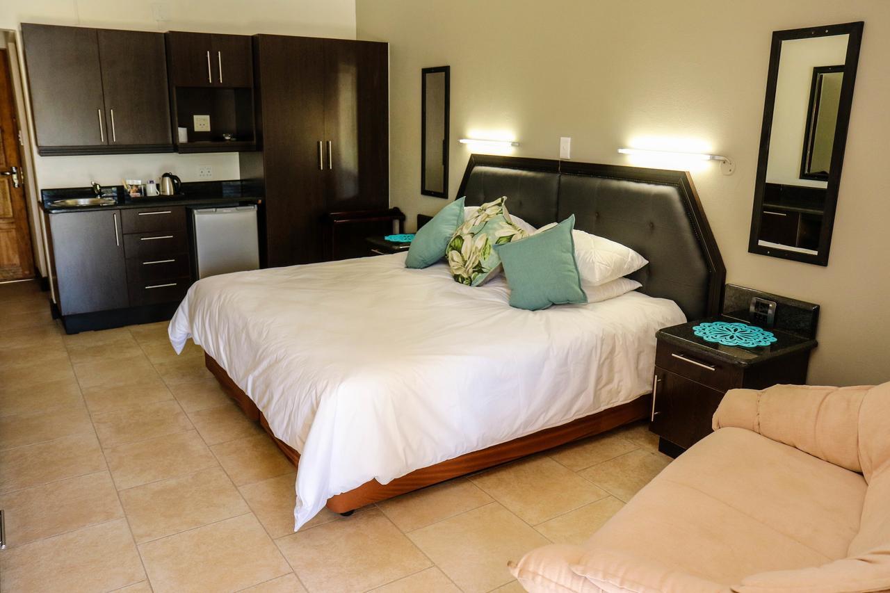 Hotel Pheasant'S Rest Newcastle Esterno foto